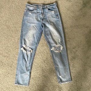 American Eagle Mom Jeans